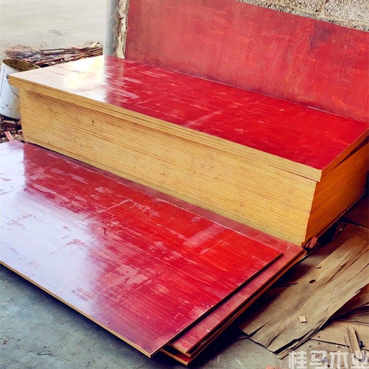 建筑模板生產(chǎn)到使用，該注意的一些事項(xiàng)